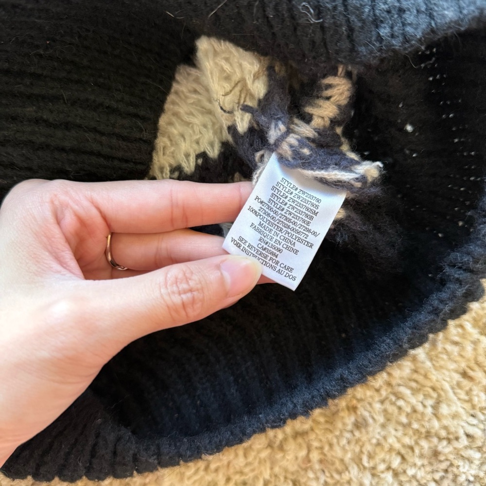 Z Supply Asheville Stripe Sweater in Black & Cream Medium - Picture 5 of 8